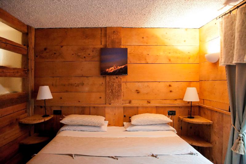 Hotel Chalet Svizzero - Oda