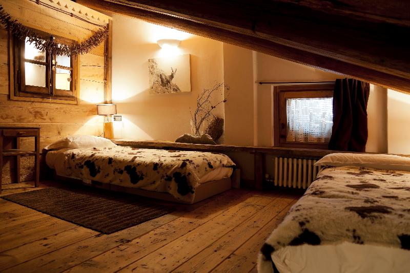 Hotel Chalet Svizzero - Oda