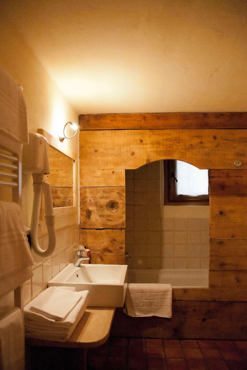 Hotel Chalet Svizzero - Oda