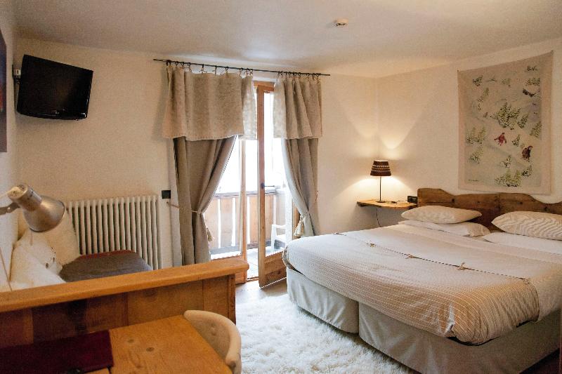 Hotel Chalet Svizzero - Oda