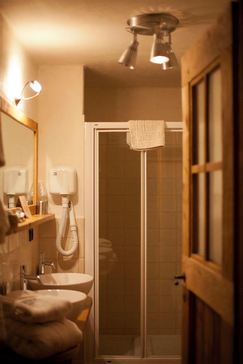 Hotel Chalet Svizzero - Oda