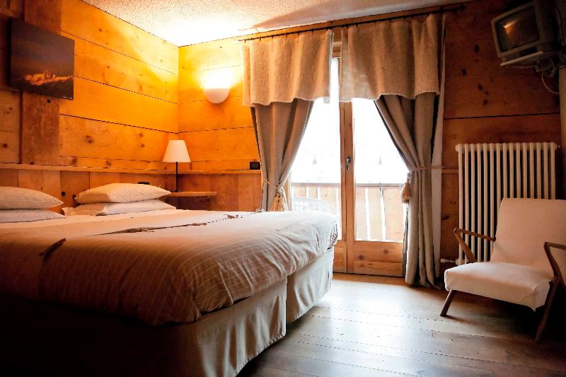 Hotel Chalet Svizzero - Oda