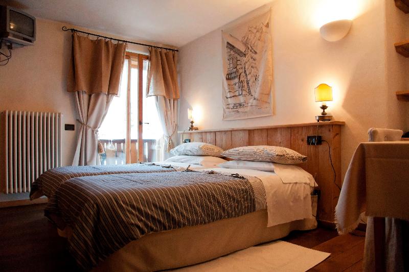Hotel Chalet Svizzero - Oda