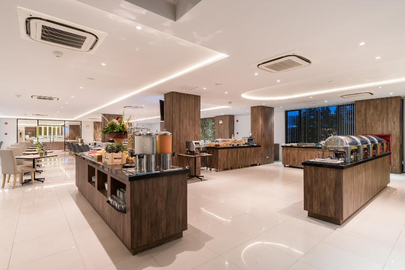 New Square Patong Hotel - Genel