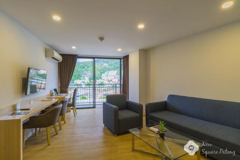 New Square Patong Hotel - Genel