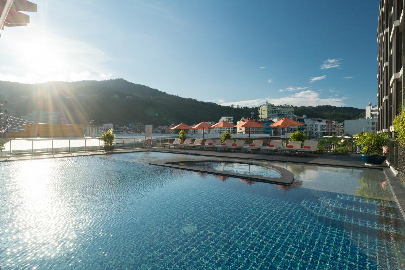 New Square Patong Hotel - Havuz