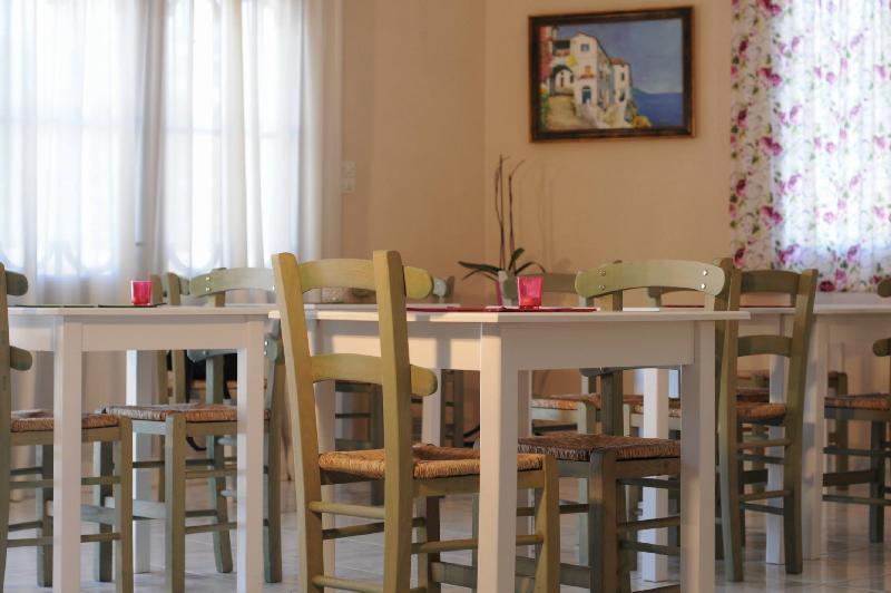 Hotel Aegina - Lobi