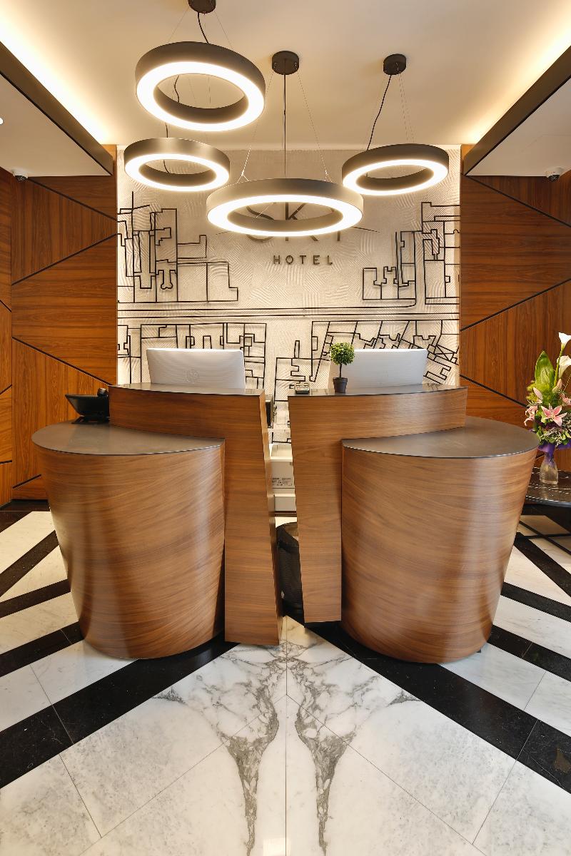 Sky hotel - Lobi
