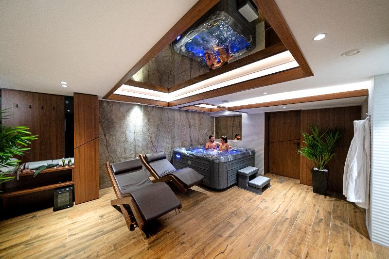 Sky hotel - Genel