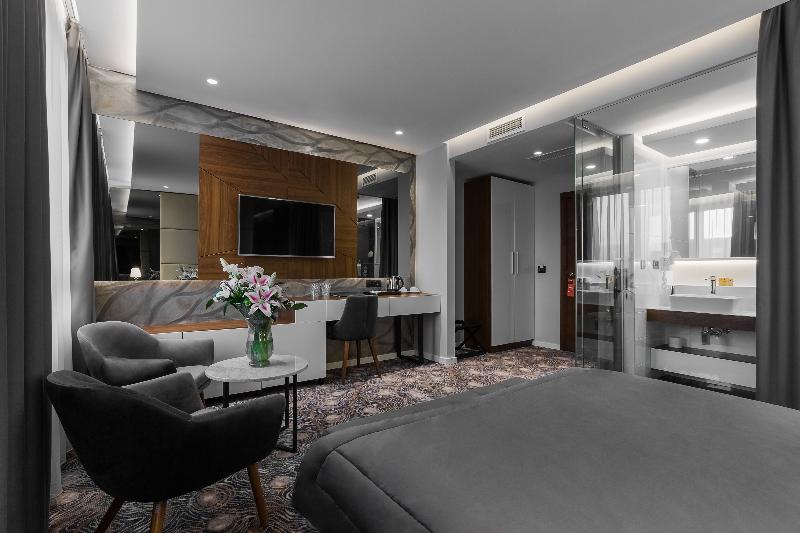 Sky hotel - Genel