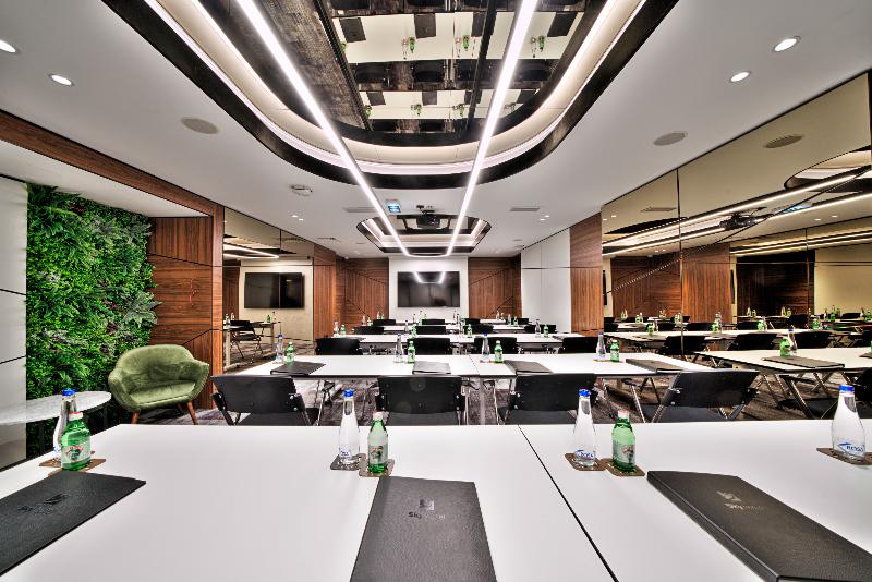 Sky hotel - Genel