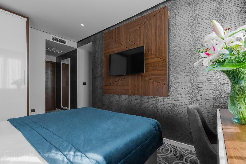 Sky hotel - Oda