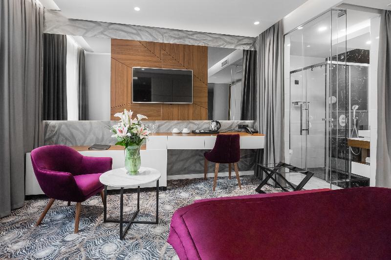 Sky hotel - Oda