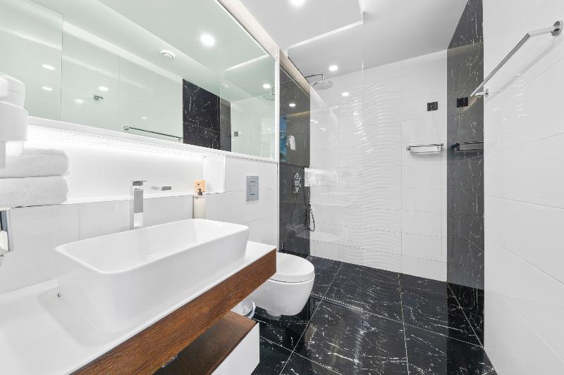 Sky hotel - Oda
