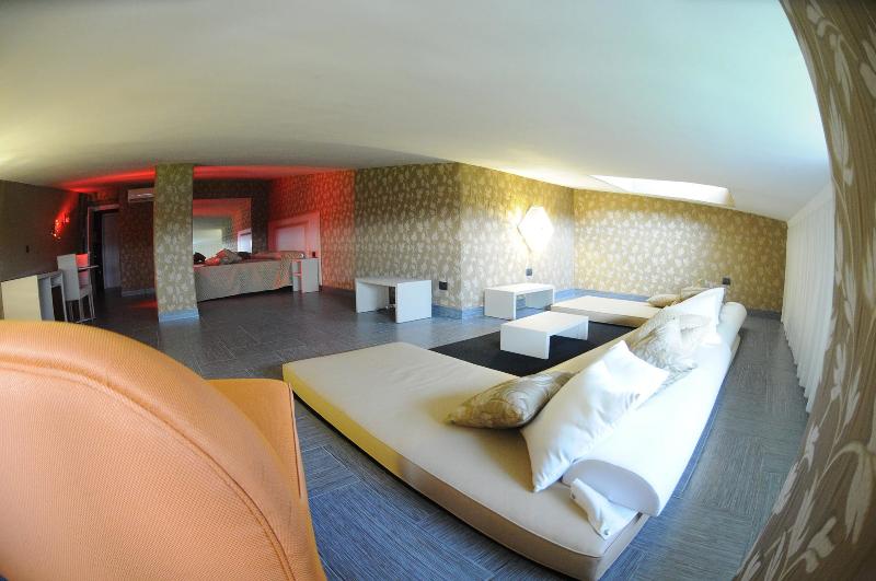 Hotel Masaniello Luxury - Oda