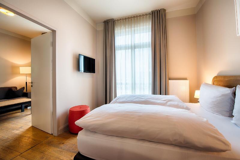 Mondrian Suites Hotel Berlin Checkpoint Charlie - Oda