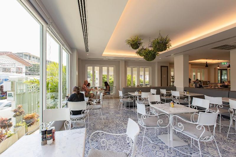 Siam Tharadol SHA Plus+ by ZUZU - Restoran