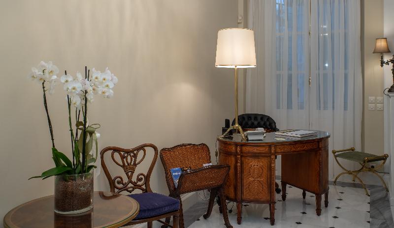 Noble Suites - Lobi