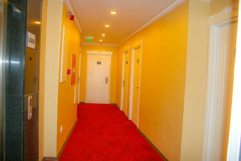 Deluxe Newport Hotel - Oda