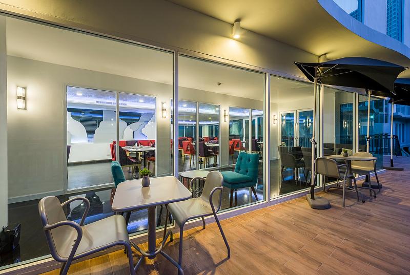 Anajak Bangkok Hotel - Restoran