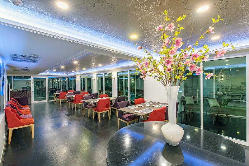 Anajak Bangkok Hotel - Restoran