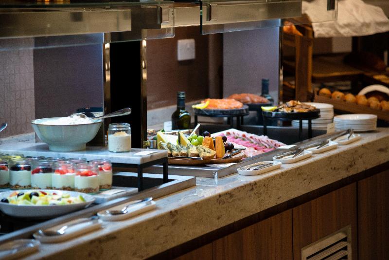 Crowne Plaza London Heathrow T4 - Restoran