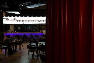 Prince Theatre Heritage Stay Hostel - Silom fotoÄŸrafÄ±