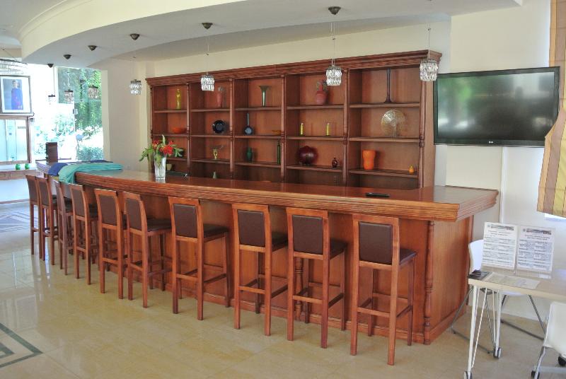 Castro Beach - Bar