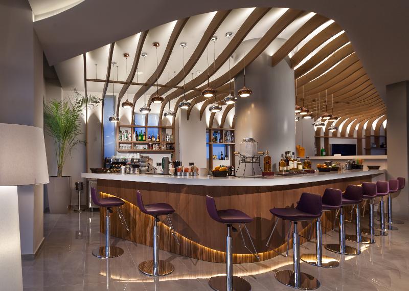Blue Lagoon City Hotel - Bar