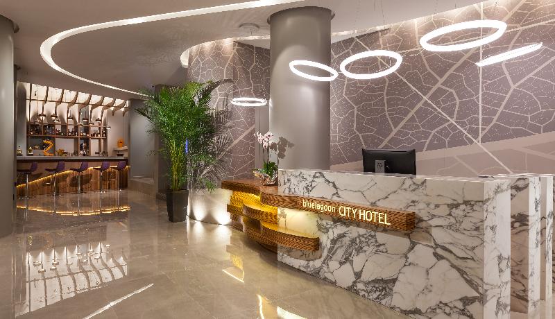 Blue Lagoon City Hotel - Lobi