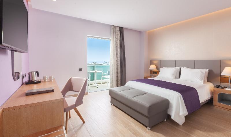 Blue Lagoon City Hotel - Oda