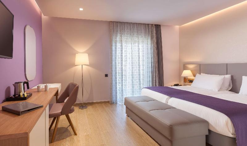 Blue Lagoon City Hotel - Oda