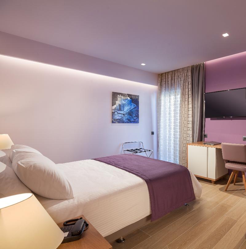 Blue Lagoon City Hotel - Oda