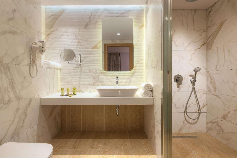 Blue Lagoon City Hotel - Oda