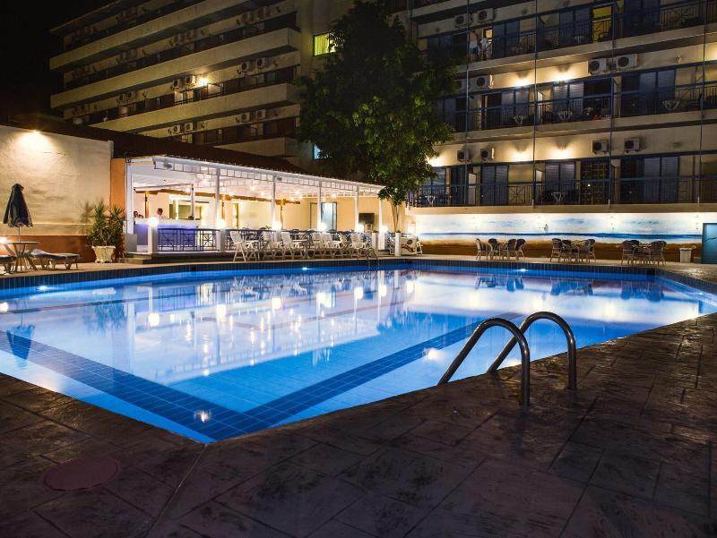 Blue Lagoon City Hotel - Havuz