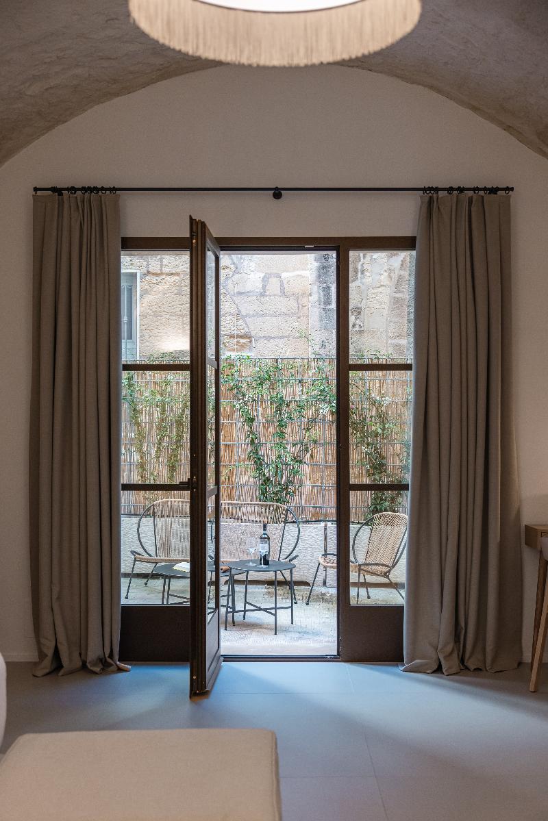 ARCO VECCHIO URBAN SUITES by EPOCA COLLECTION - Oda
