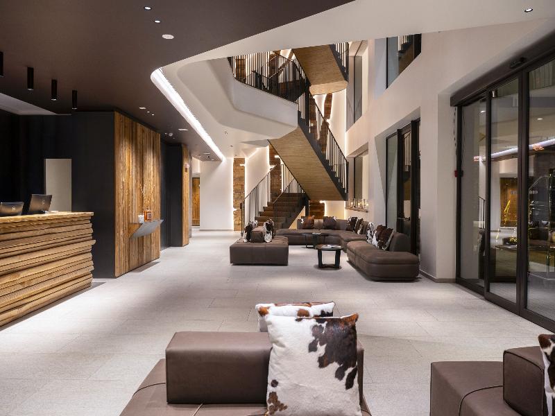 Grand Hotel Courmayeur Mont Blanc - Lobi