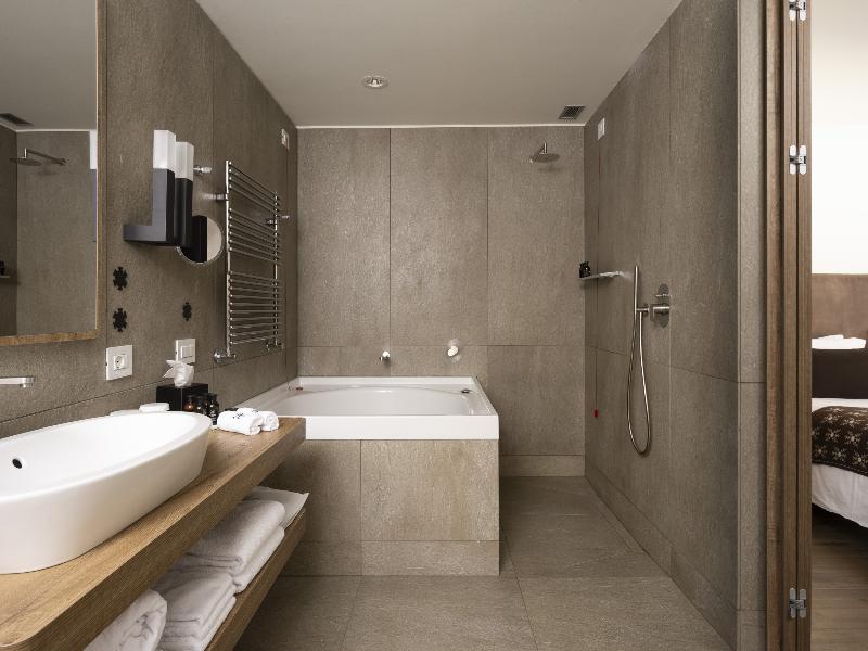 Grand Hotel Courmayeur Mont Blanc - Oda