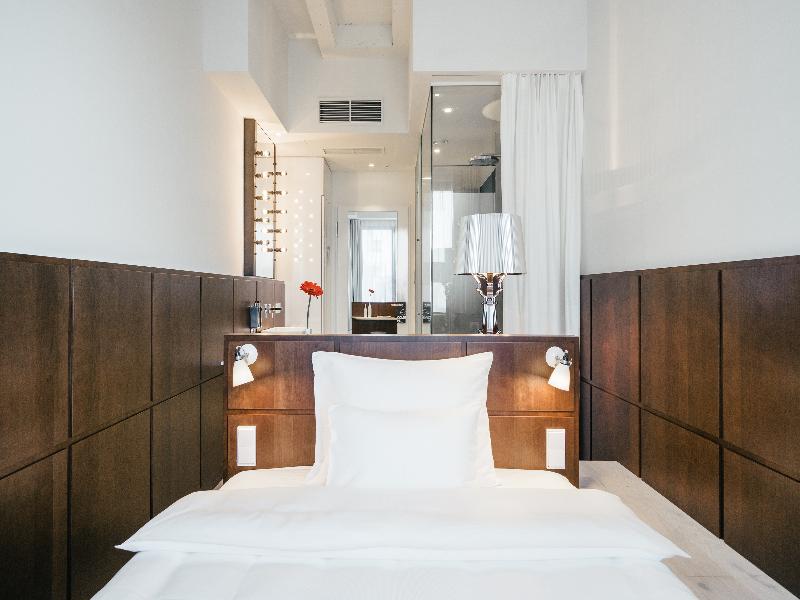 Ruby Lilly Hotel Munich by IHG - Oda