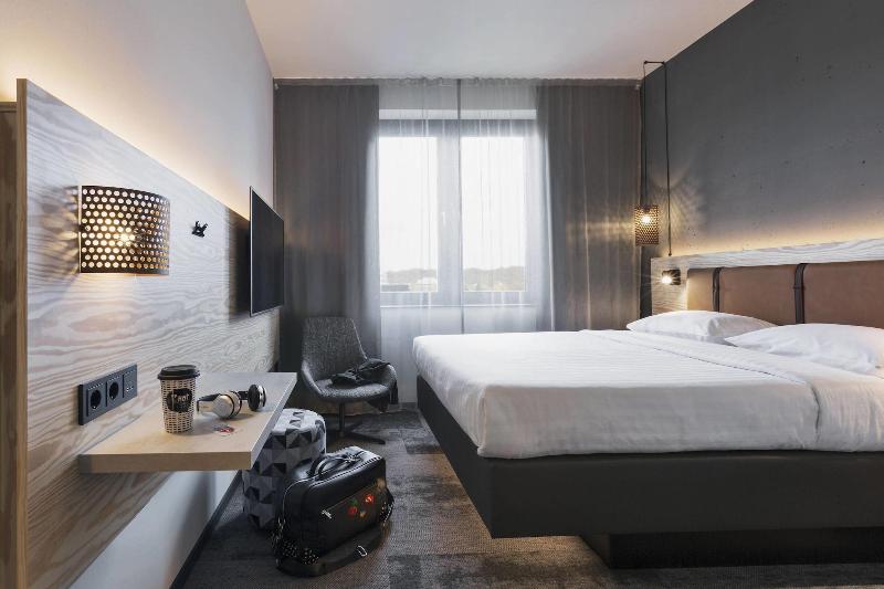 Moxy Duesseldorf South - Oda