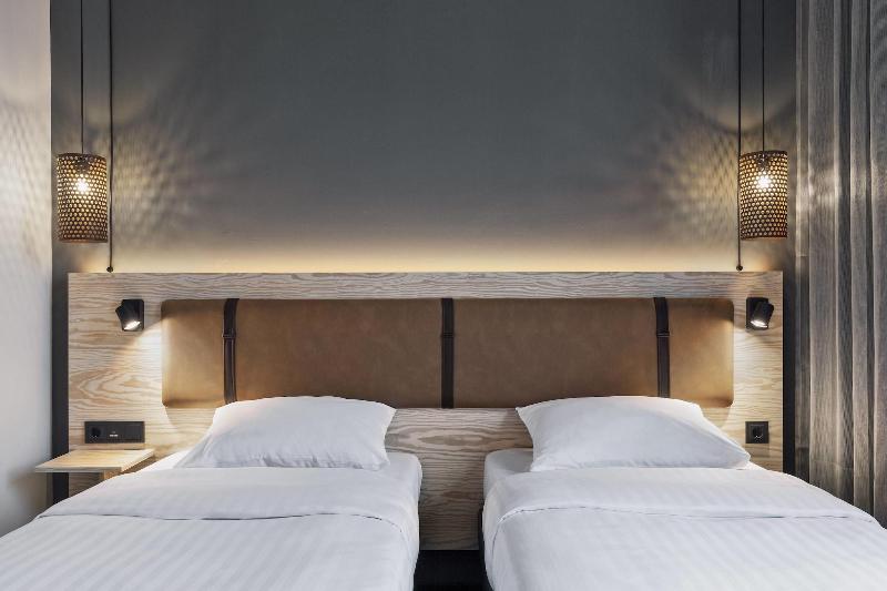 Moxy Duesseldorf South - Oda