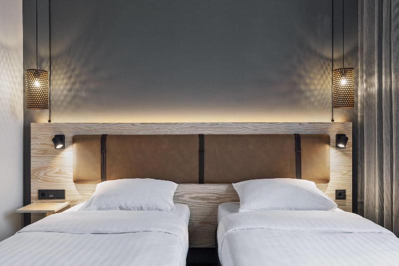 Moxy Duesseldorf South - Oda