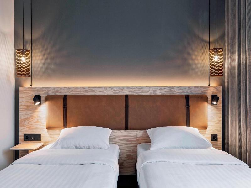 Moxy Duesseldorf South - Oda