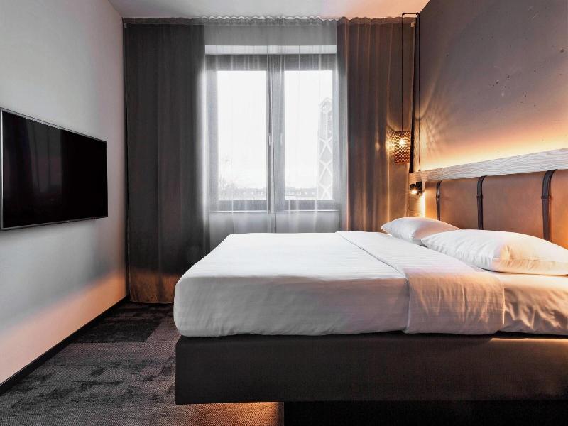 Moxy Duesseldorf South - Oda