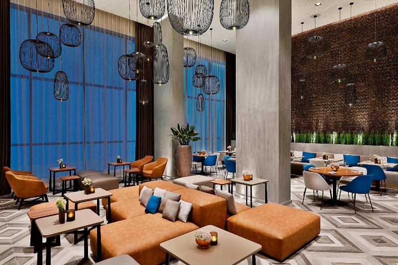 Courtyard Al Barsha, Dubai - Restoran
