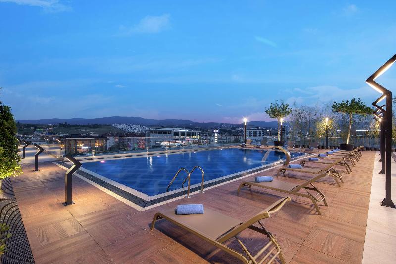 Hilton Garden Inn Yalova - Havuz