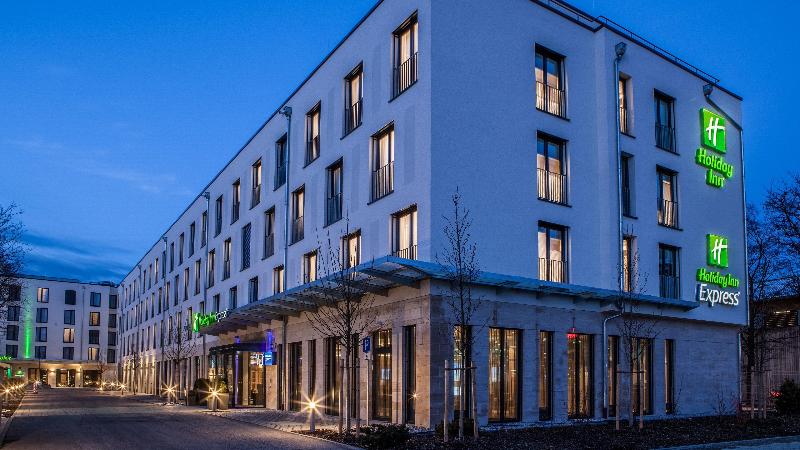 Holiday Inn Express Munich City East - Genel