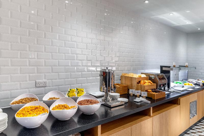 Holiday Inn Express London Heathrow T4 - Restoran