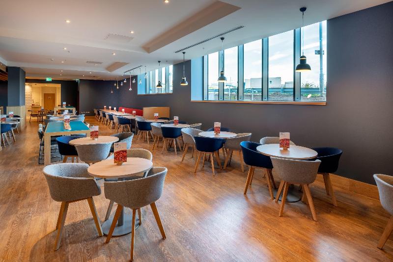 Holiday Inn Express London Heathrow T4 - Restoran