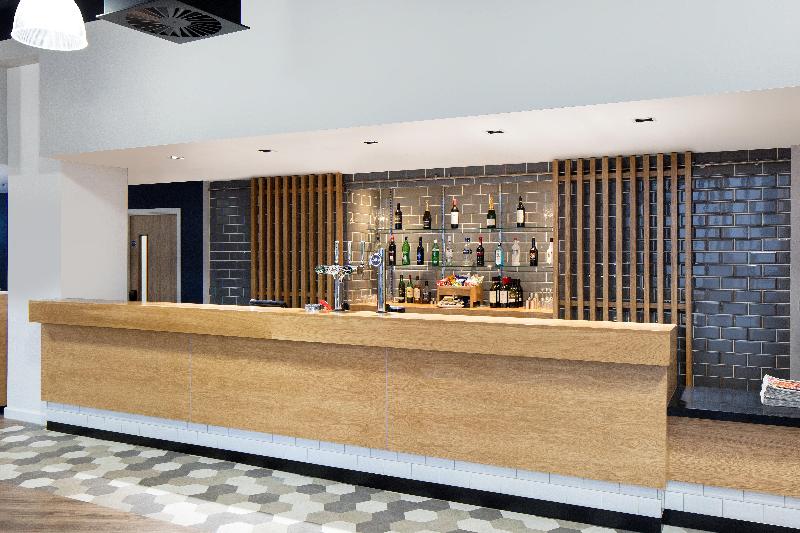 Holiday Inn Express Birmingham - City Centre - Bar